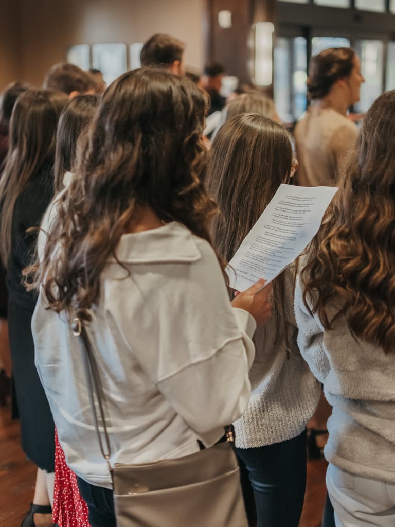 Caroling ’23 — photograph 23 of 38