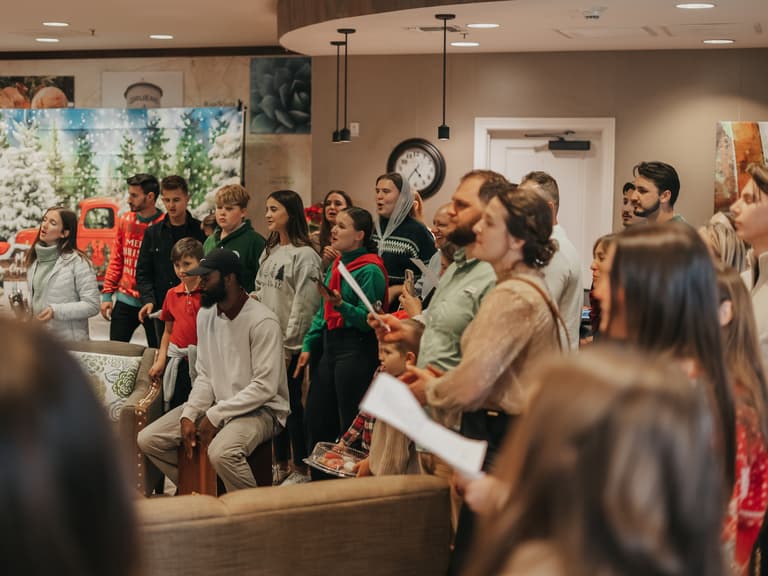 Caroling ’23 — photograph 25 of 38