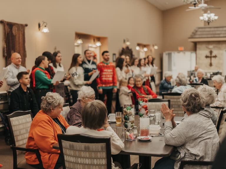 Caroling ’23 — photograph 30 of 38