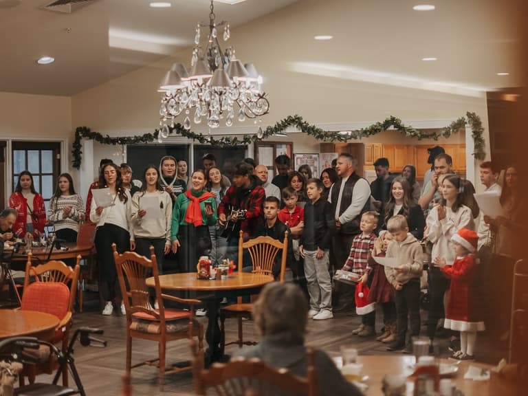 Caroling ’23 — photograph 36 of 38